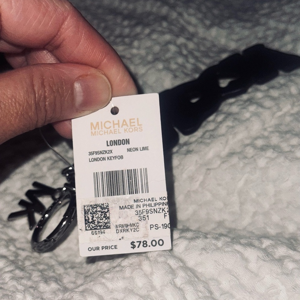 MICHAEL KORS/MK LONDON NEON NOVELTY KEYCHAIN FOB/ vintage rare! 35F9SNZK2X - Picture 13 of 16